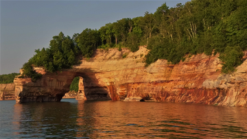 10 Attractions in Michigan's National Parks