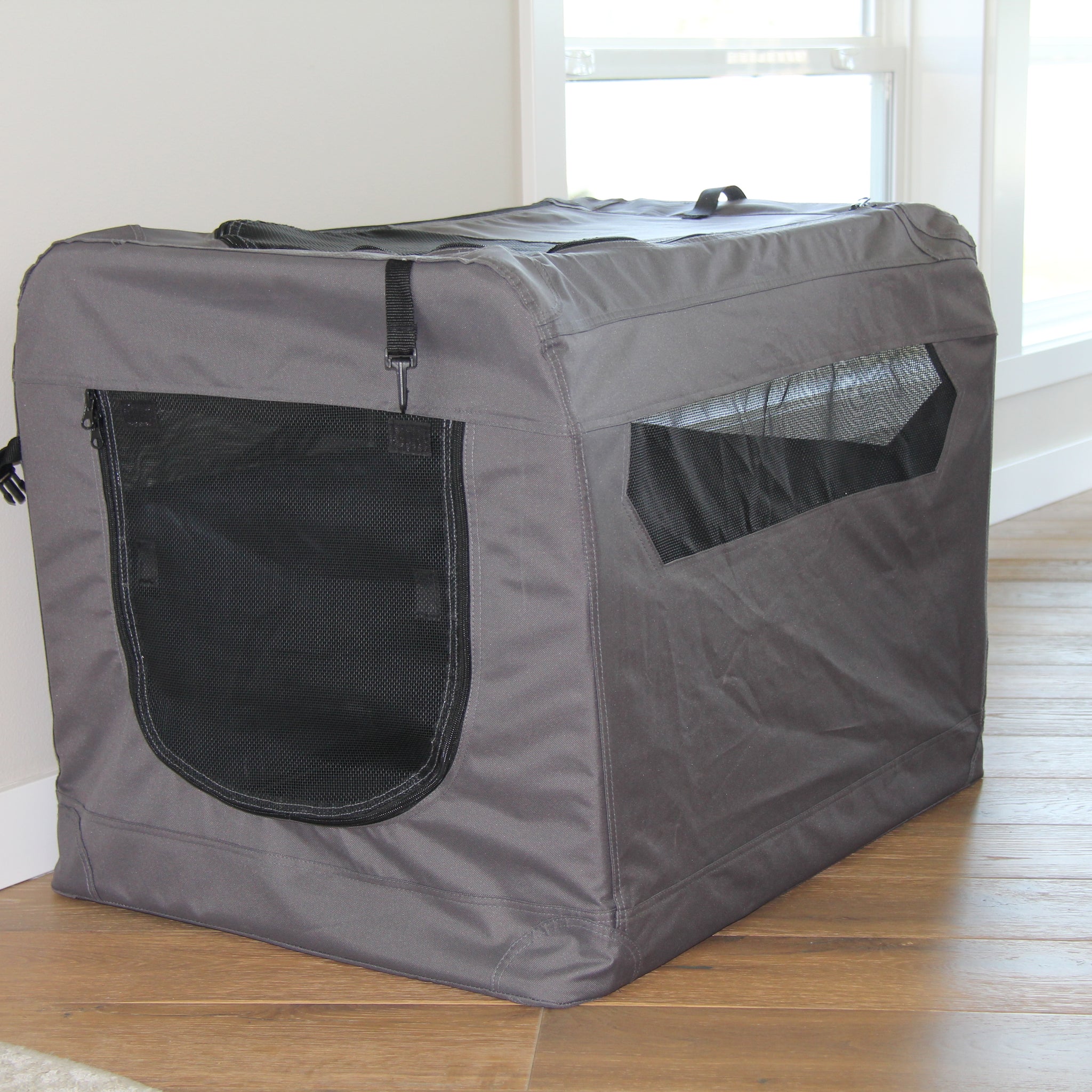 Traveling with Your Pet: The Advantages of a Soft Sided Dog Crate